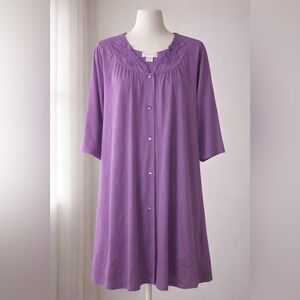 Vintage Shadowline Embroidered Nylon Robe/Houscoat Purple-L